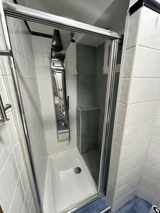 La Puerta De Portales Apartment *